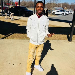 Meet your Posher, Deandre